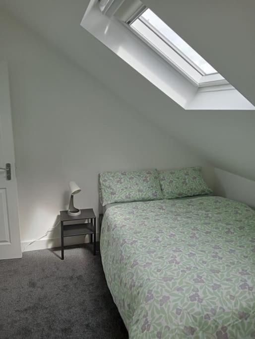 Roovi'S Nest Villa Nottingham Bagian luar foto