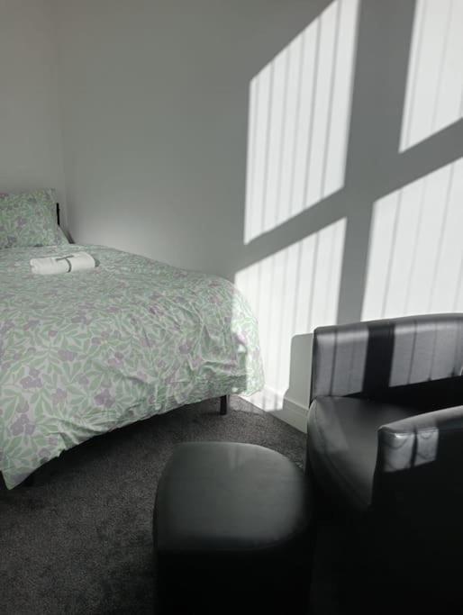 Roovi'S Nest Villa Nottingham Bagian luar foto